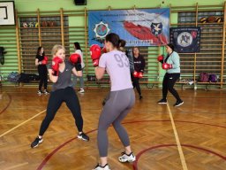 b_1024_768_0_00_images_2022_2023_kwiecien_samoobrona_339438572_601256694946081_9208495607459459717_n